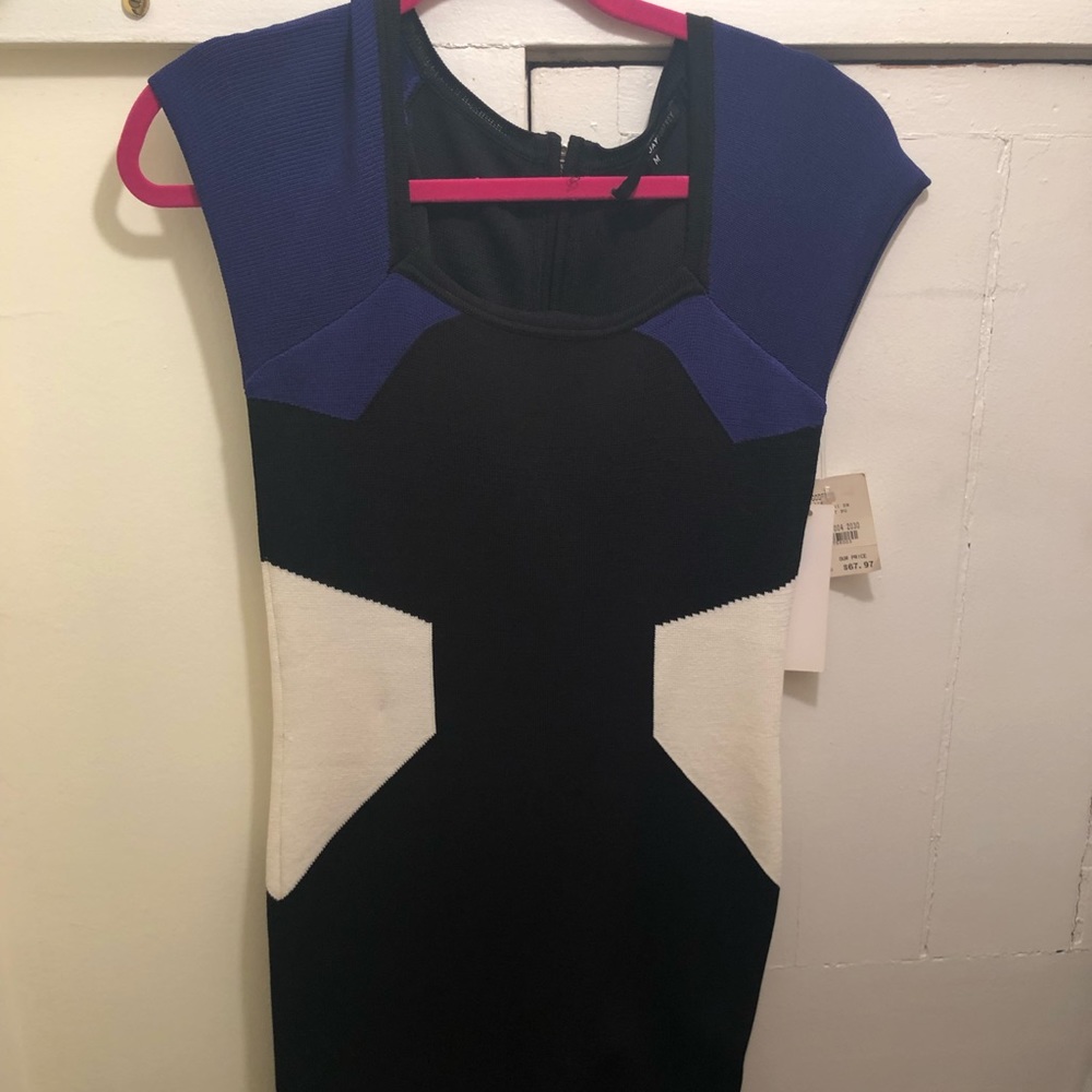 Short sleeve multi geometric tight midi dress